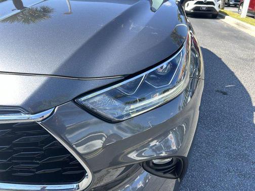 2021 Toyota Highlander Hybrid Platinum