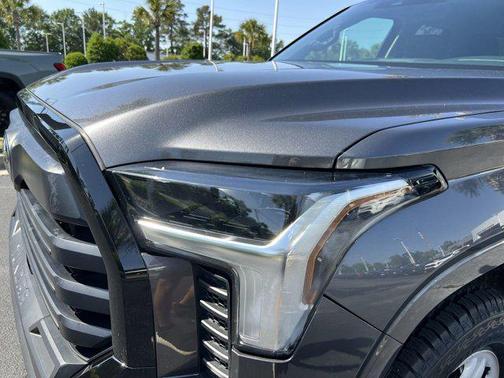 2022 Toyota Tundra SR