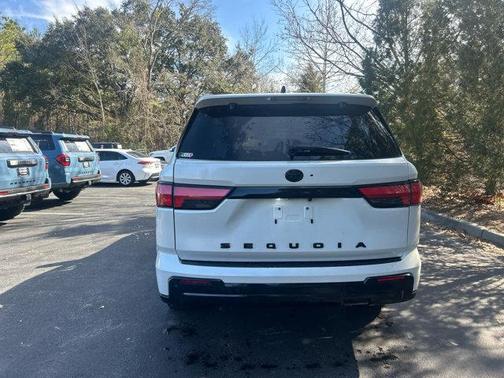 2024 Toyota Sequoia Platinum