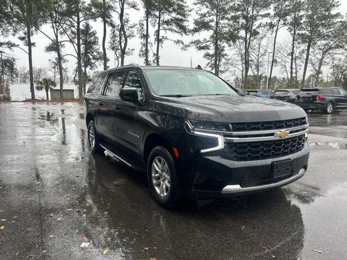 2023 Chevrolet Suburban LS