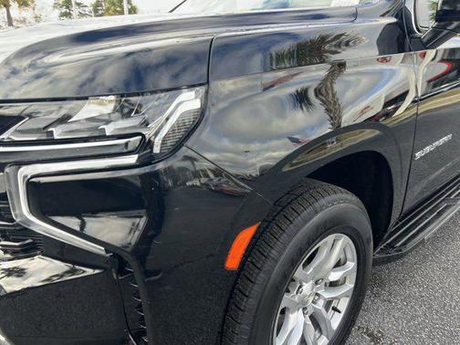 2023 Chevrolet Suburban LS