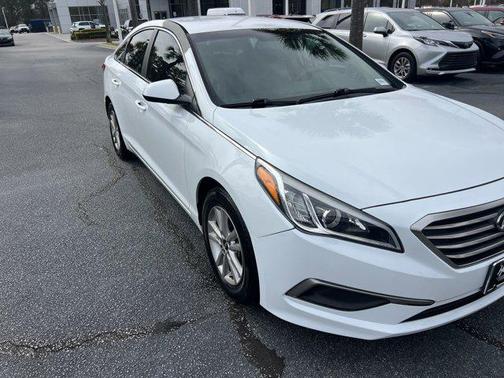 2016 Hyundai SONATA SE