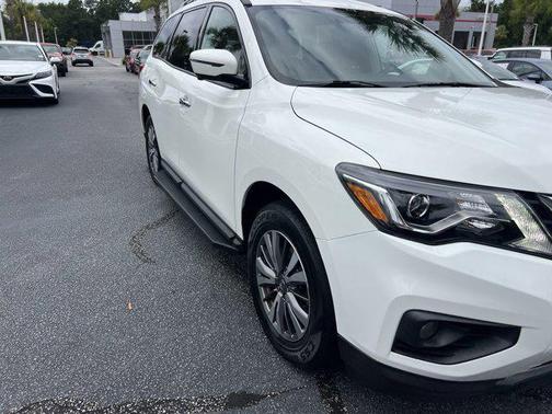 2020 Nissan Pathfinder SL 4WD