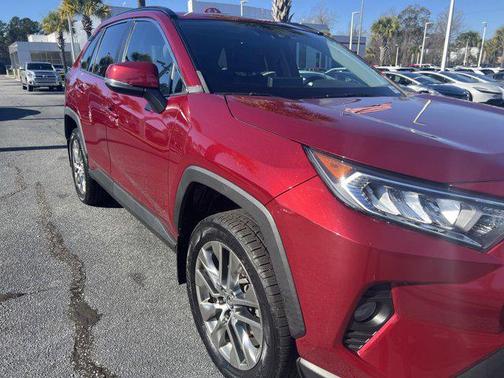 2019 Toyota RAV4 XLE Premium