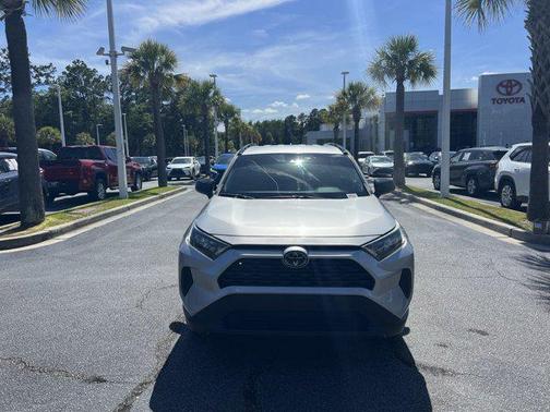 Silver Sky Metallic 2019 Toyota RAV4 LE