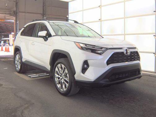 Wind Chill Pearl 2025 Toyota RAV4 XLE Premium
