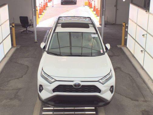 Wind Chill Pearl 2025 Toyota RAV4 XLE Premium