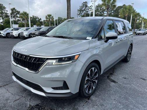 2023 Kia Carnival EX