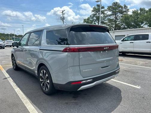 2023 Kia Carnival EX