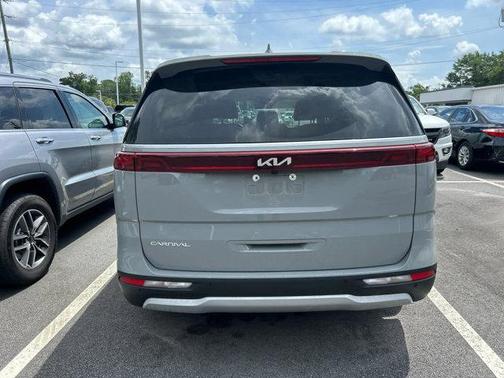 2023 Kia Carnival EX