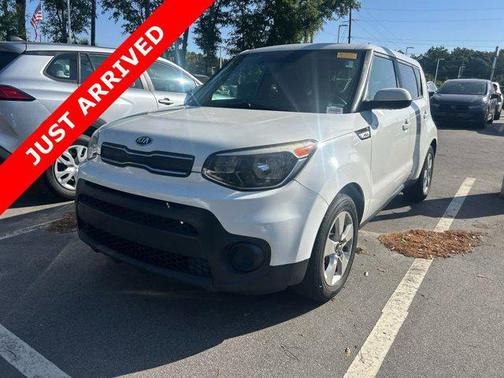 Clear White 2017 Kia Soul Base
