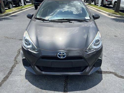 2016 Toyota Prius c One