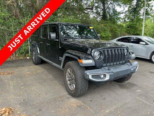 Black Clearcoat 2020 Jeep Gladiator North Edition 4x4