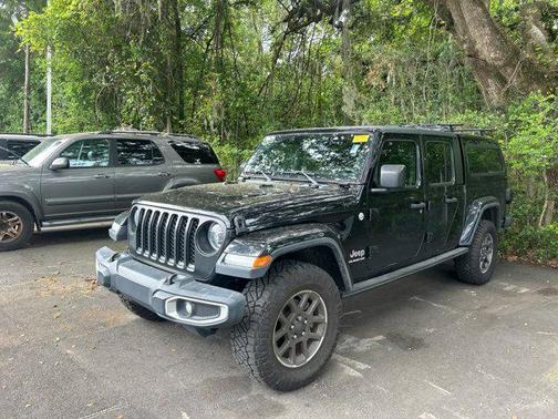 Black Clearcoat 2020 Jeep Gladiator North Edition 4x4