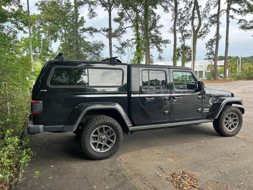 Black Clearcoat 2020 Jeep Gladiator North Edition 4x4