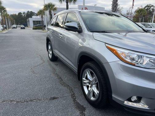 2016 Toyota Highlander Limited Platinum