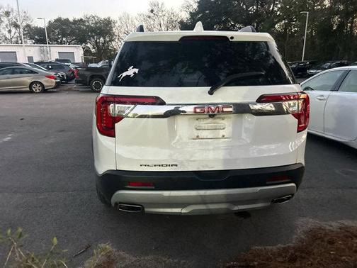 2023 GMC Acadia FWD SLE