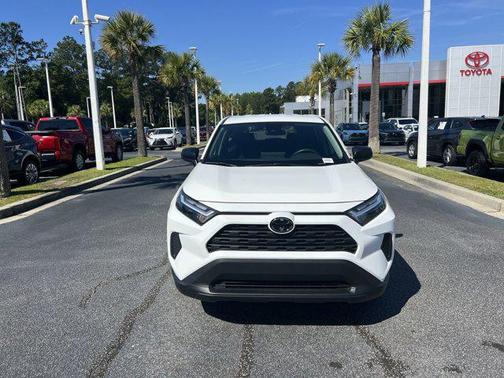 Ice Cap 2024 Toyota RAV4 LE
