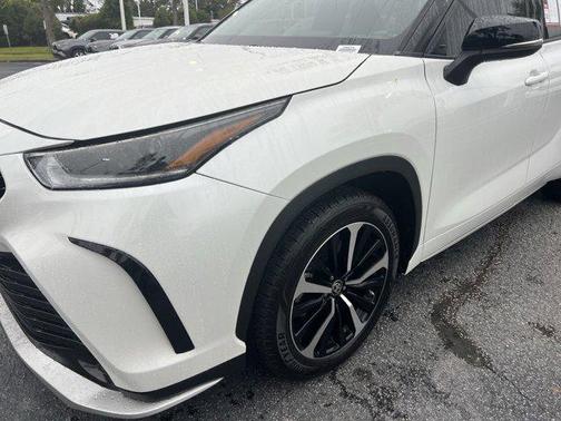 2022 Toyota Highlander XSE