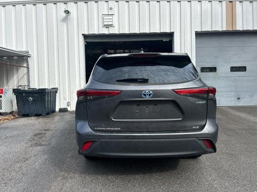 2023 Toyota Highlander Hybrid XLE