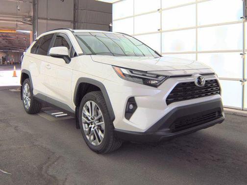 2022 Toyota RAV4 XLE Premium
