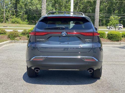 Coastal Gray Metallic 2021 Toyota Venza Limited