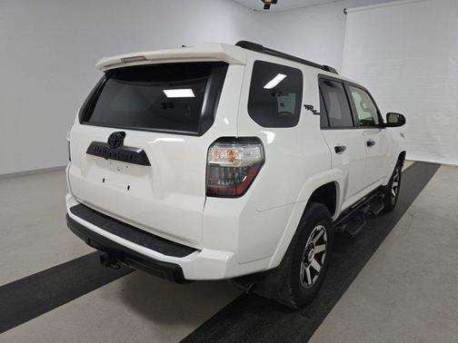 2022 Toyota 4Runner TRD Off Road