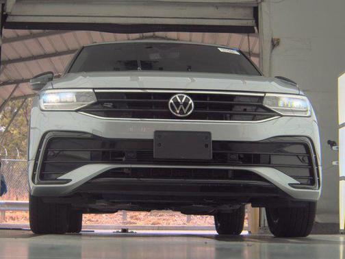 2022 Volkswagen Tiguan 2.0T SE R-Line Black 4MOTION
