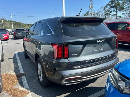 2023 Kia Sorento LX