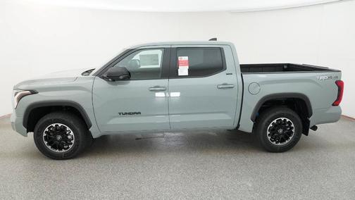 Lunar 2026 Toyota Tundra SR5