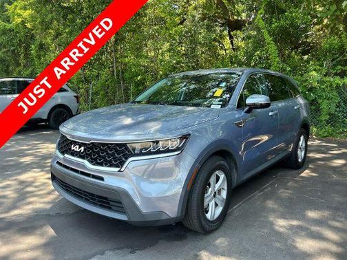 2022 Kia Sorento LX