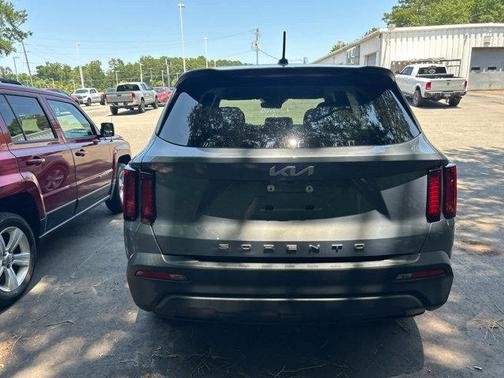 2022 Kia Sorento LX