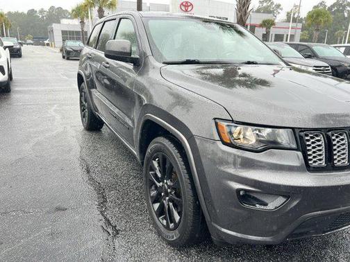 2019 Jeep Grand Cherokee Altitude