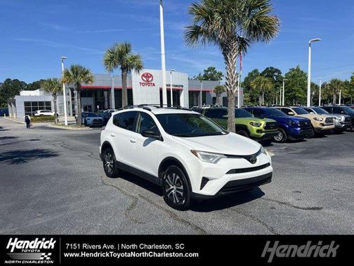Super White 2017 Toyota RAV4 LE