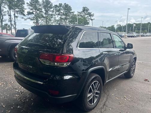 Diamond Black Crystal Pearlcoat 2020 Jeep Grand Cherokee Limited