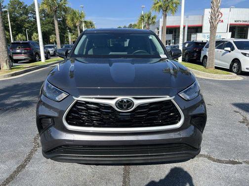 2022 Toyota Highlander L