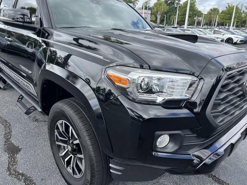 Midnight Black Metallic 2021 Toyota Tacoma TRD Sport