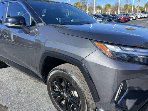 2023 Toyota RAV4 Hybrid SE