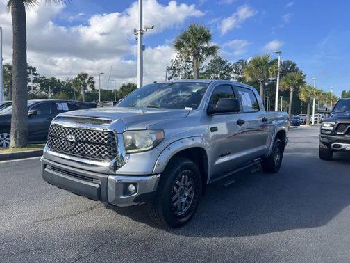Silver Sky Metallic 2018 Toyota Tundra SR5