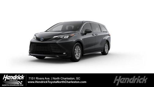 2025 Toyota Sienna XLE