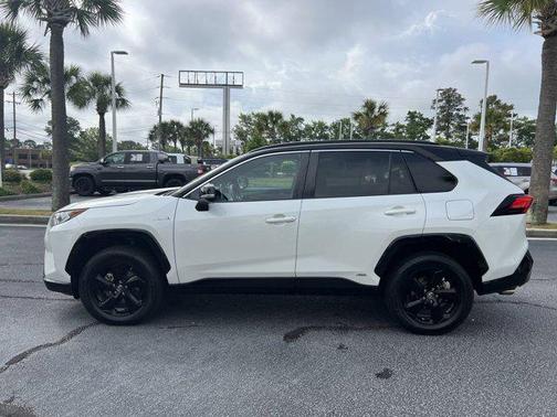 2019 Toyota RAV4 Hybrid SE