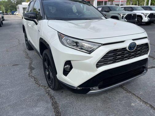 2019 Toyota RAV4 Hybrid SE