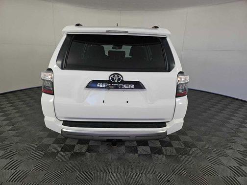 2024 Toyota 4Runner TRD Off Road