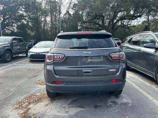 2017 Jeep New Compass Latitude