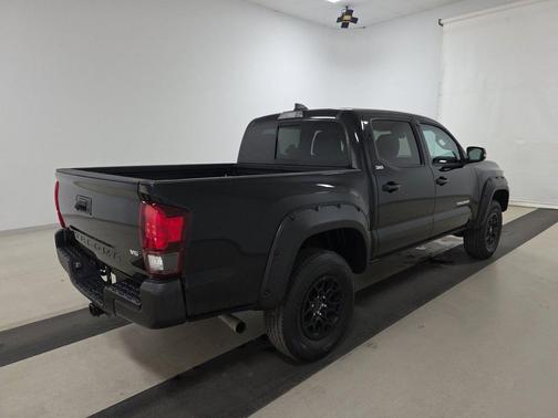 Midnight Black Metallic 2022 Toyota Tacoma SR5