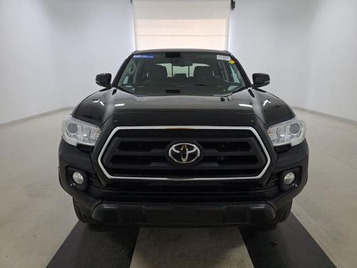 Midnight Black Metallic 2022 Toyota Tacoma SR5