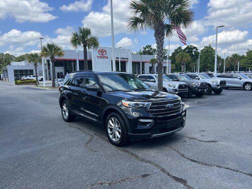 Agate Black Metallic 2021 Ford Explorer XLT