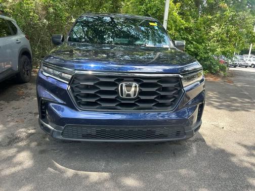 Obsidian Blue Pearl 2024 Honda Pilot Sport