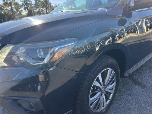 2020 Nissan Pathfinder SV 2WD