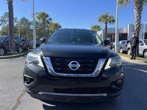 2020 Nissan Pathfinder SV 2WD